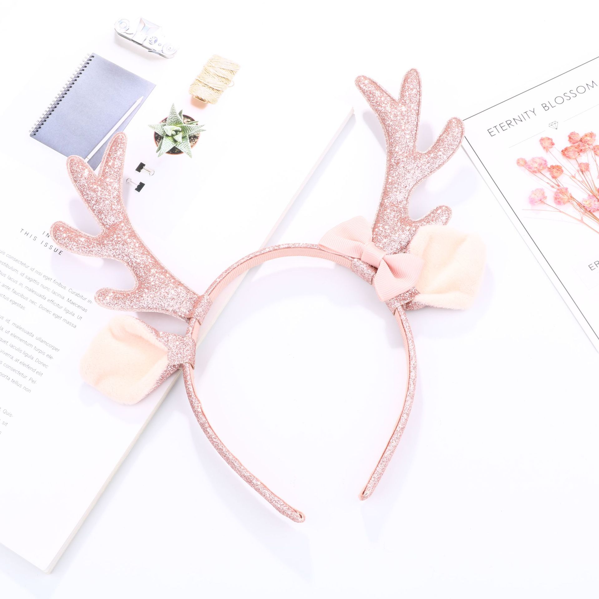 Cute Pink Glitter Reindeer Ant - огляд і ціна Cosplay Prop Bow